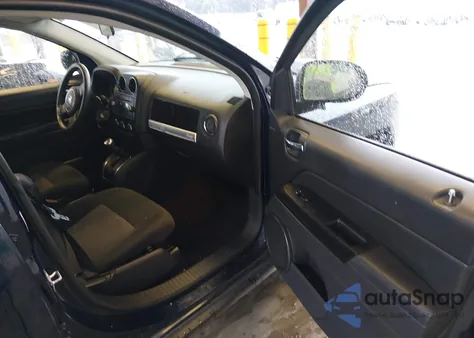 2014 Jeep Compass Sport z USA, uszkodzony, nr VIN 1C4NJDBB1ED592887